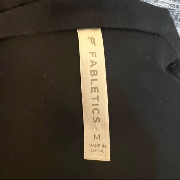 Fabletics Black Cropped Jacket With Hood and Neon Yellow Trim Women's M - Picture 4 of 7